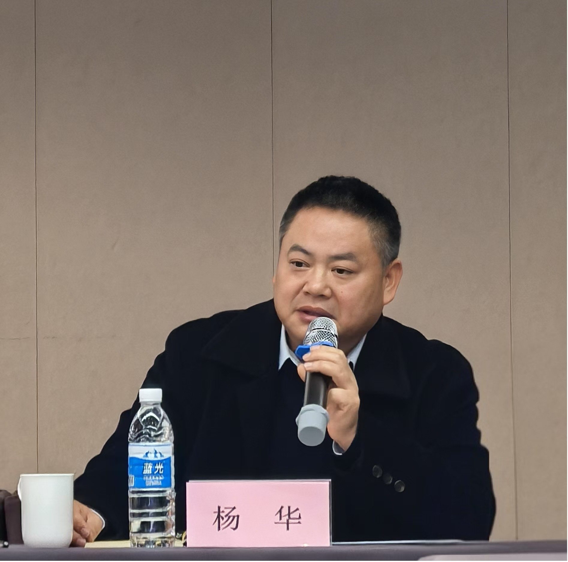 图片2(1).jpg 图片2(1).jpg